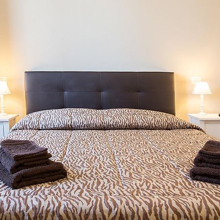 Suite Cagliaritane Notti In Centro Kültér fotó